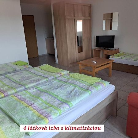 Európa Penzión Štúrovo Kültér fotó