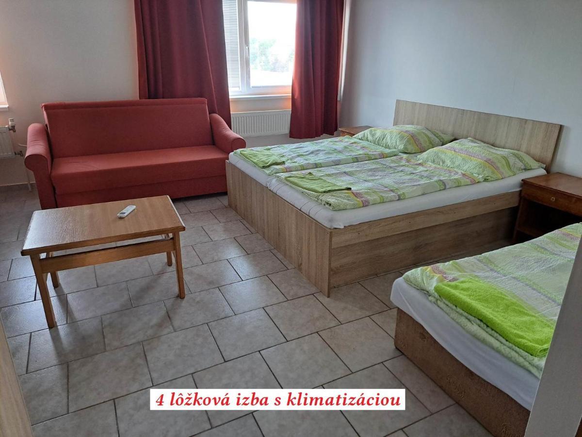 Európa Penzión Štúrovo Kültér fotó